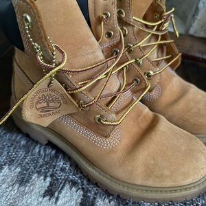 Timberland wheat Leather Boots